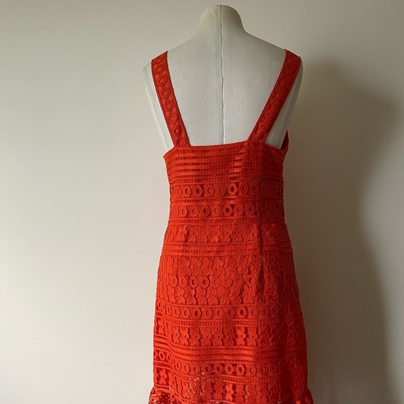 DVF Tiana Lace SLEEVELESS Cocktail Ruffle Dress 8 - Picture 3 of 7